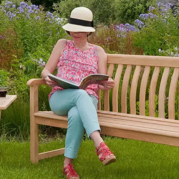 The Ultimate Guide to Choosing a Quality Hardwood Garden Bench