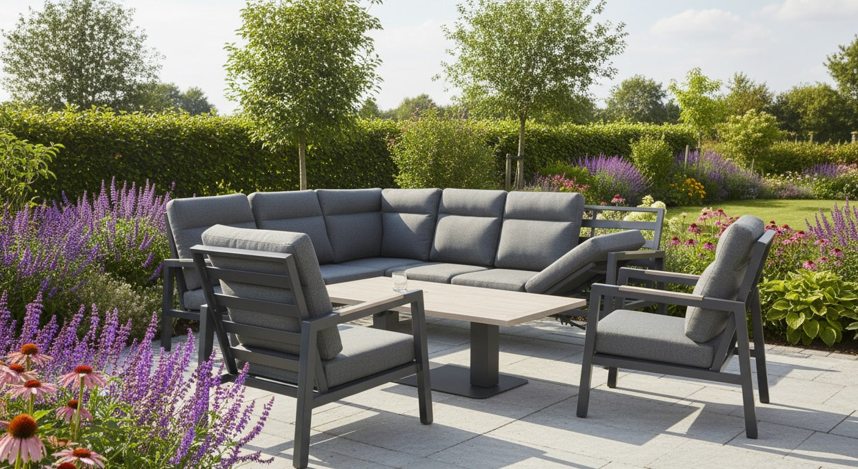 Kettler Tudor Corner Set Right Hand with 2x Armchairs