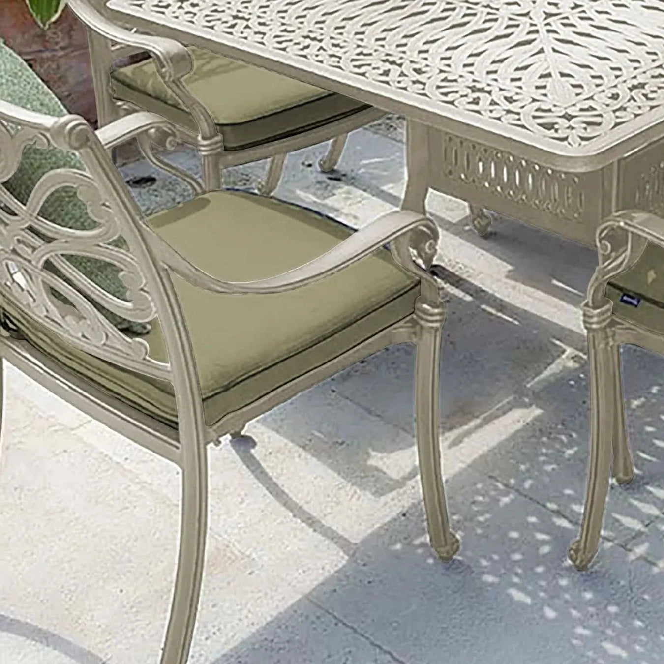 Hartman Capri 8 Seat Rectangular Set in Maize