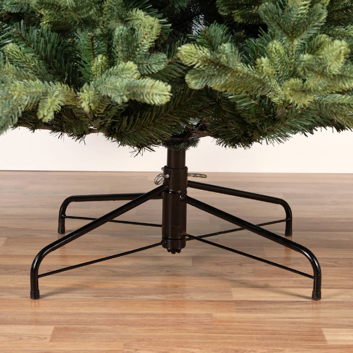 Everlands Geneva Fir Christmas Tree 210cm / 7ft