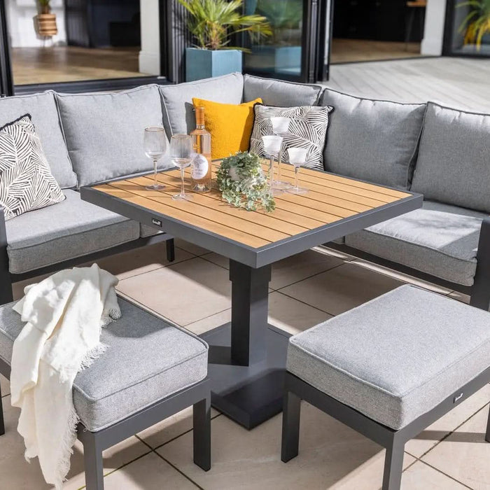 Hartman Sonas Square Corner Platform Set