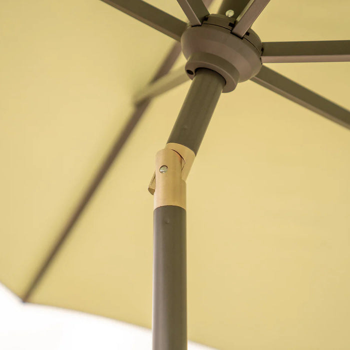 Kettler 2.5M Wind Up Parasol with Auto Tilt & Night Cover