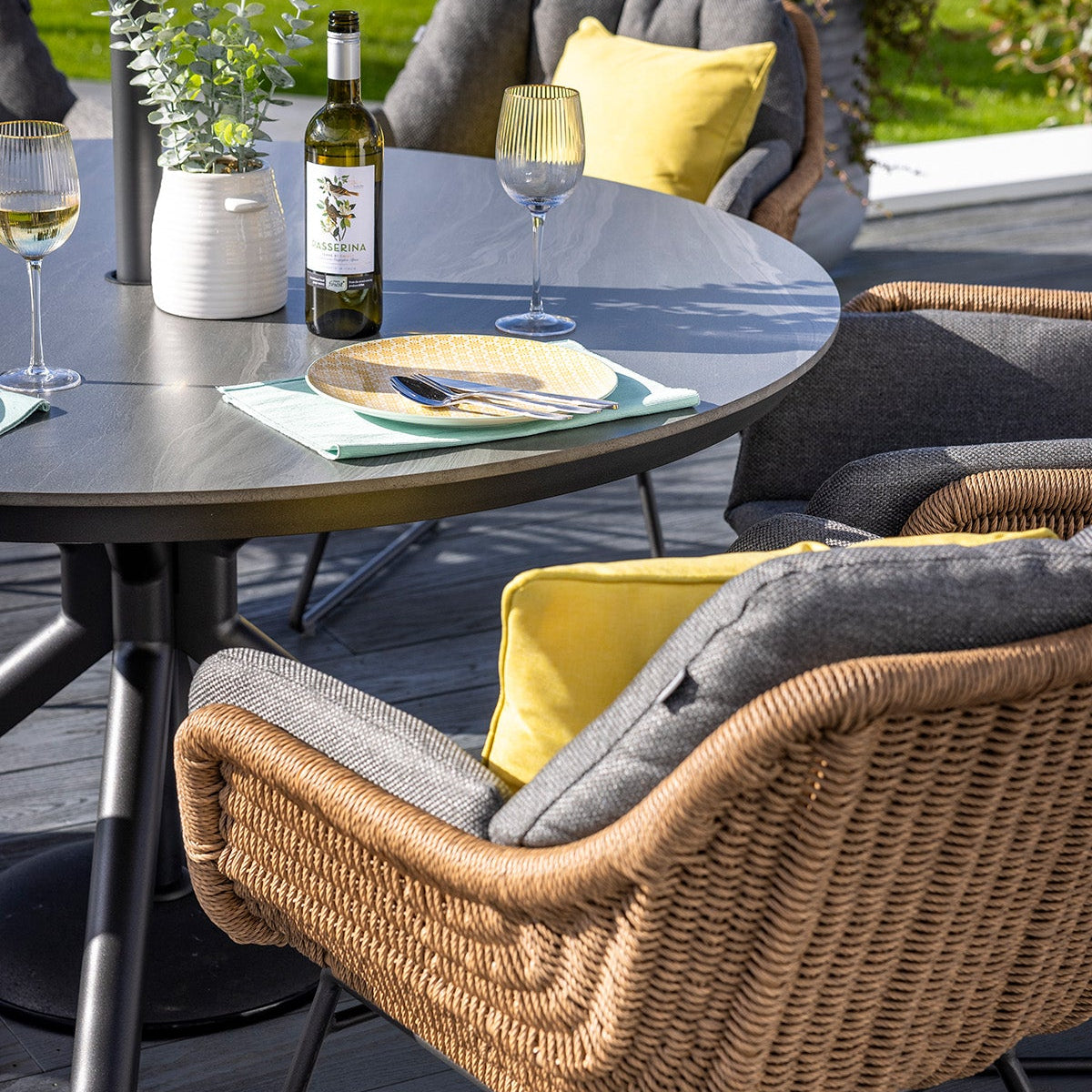 Hartman Rayo 6 Seat Round Dining Set (ex-display)