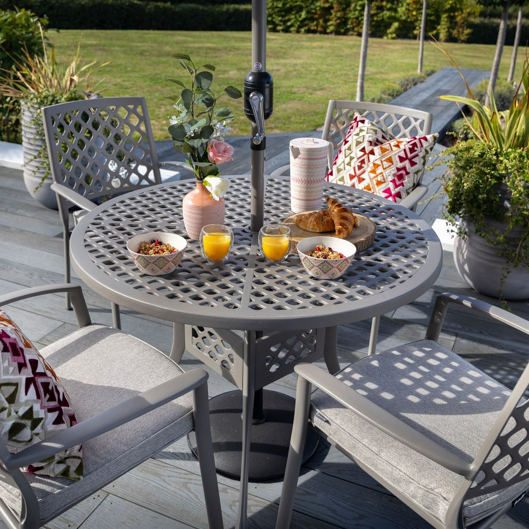 Hartman Avebury 4 Seater Round Set in Crimini