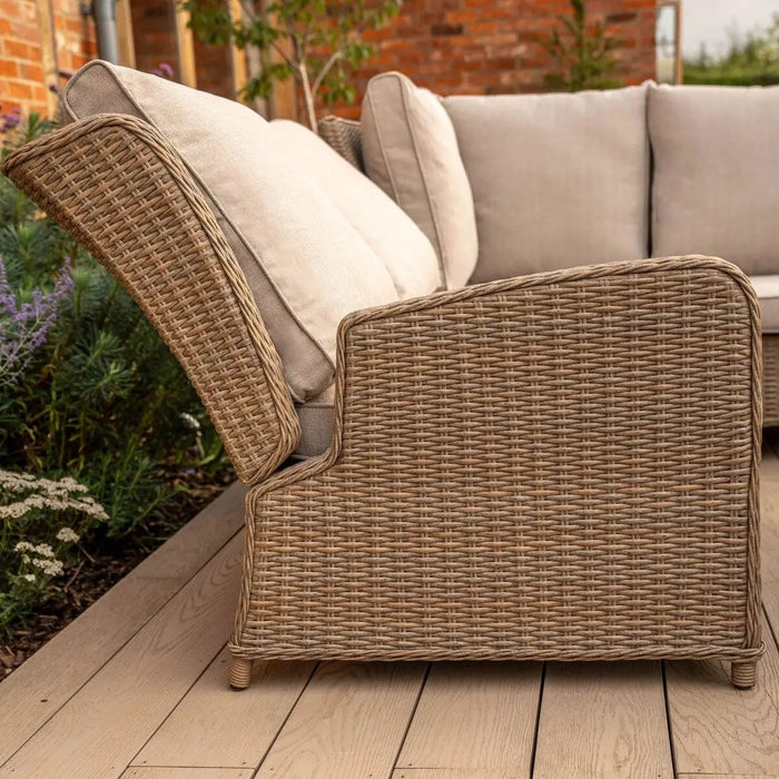 Kettler Derwent Reclining Corner Set with Height Adjustable Table & 2 x Benches -up close of reclining chair