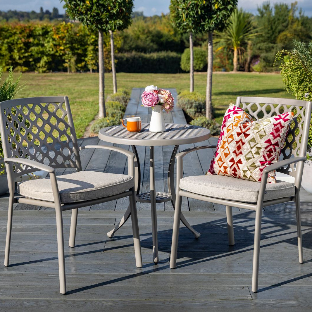 Hartman Avebury Bistro Set in Crimini