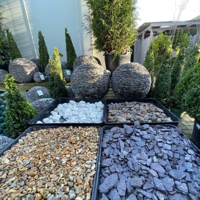 Decorative gravels and cobbles (various options)