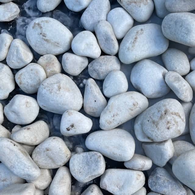 Decorative gravels and cobbles (various options)