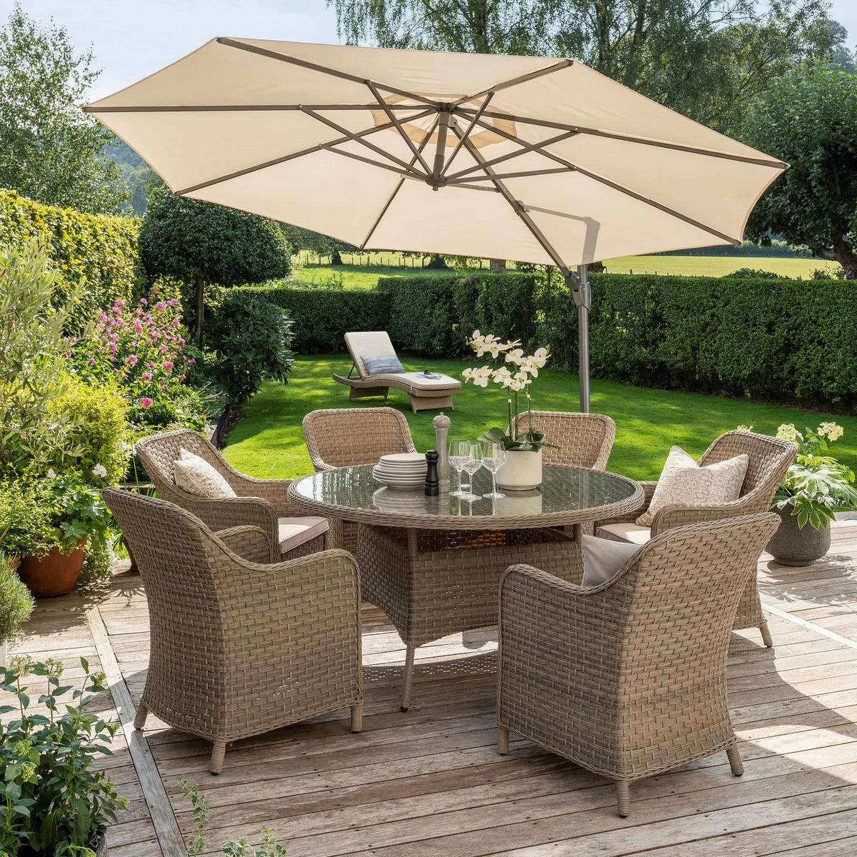 Kettler Garden Furniture Kettler Charlbury Casual Dining 6 Seater Round Garden Table And Chairs Set